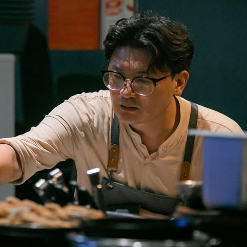 Anh Trần Văn Lâm - Chủ quán ăn